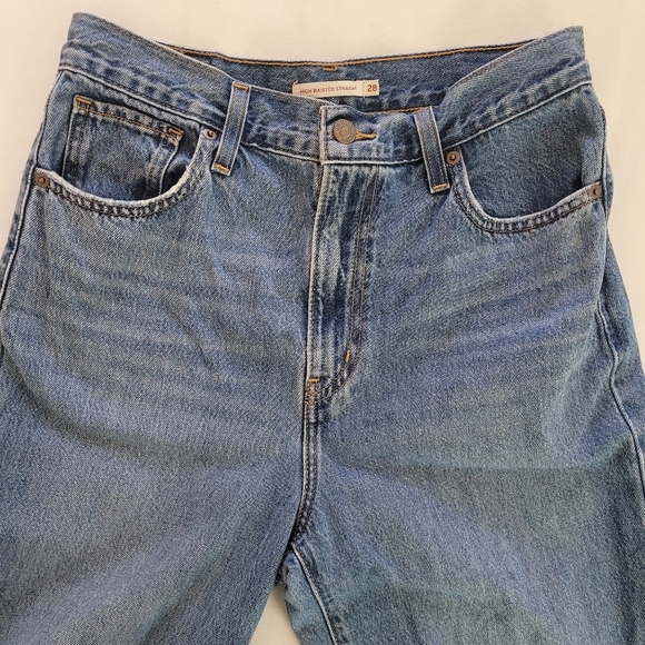 Levi's Women's High Waisted Straight Distressed Denim Blue Jeans Size 28 - Picture 4 of 13
